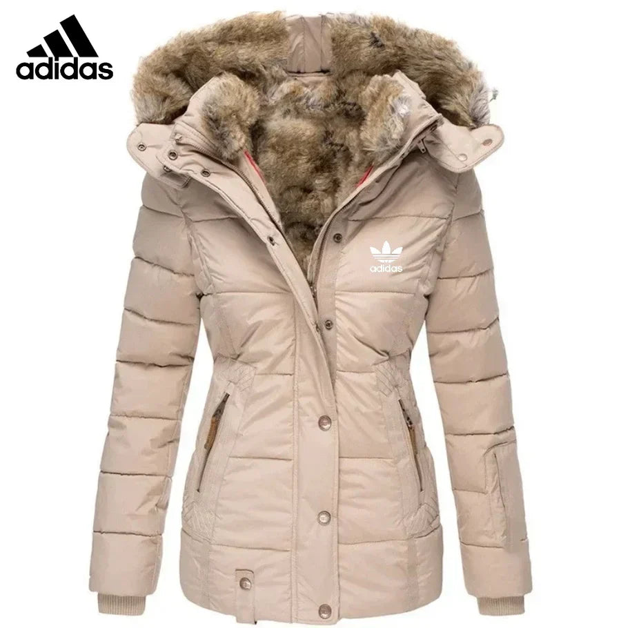 Adidas| Damenjacke mit Fell, Größe 25
